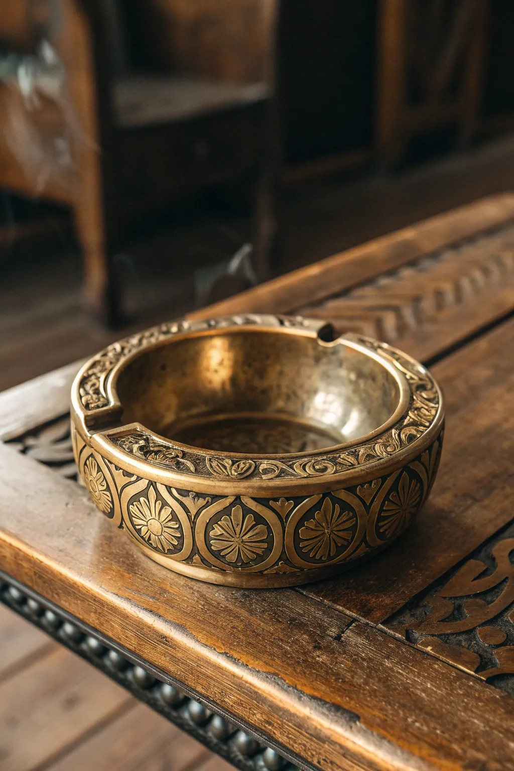 Timeless Elegance: Discover the art of vintage ashtrays and elevate your space with a touch of history.