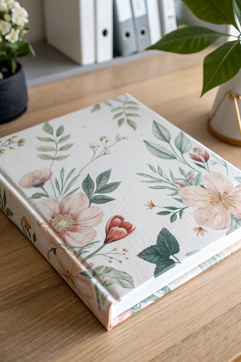 Capture the essence of nature with this beautifully crafted floral binder cover, a perfect blend of minimalism and bohemian charm.
