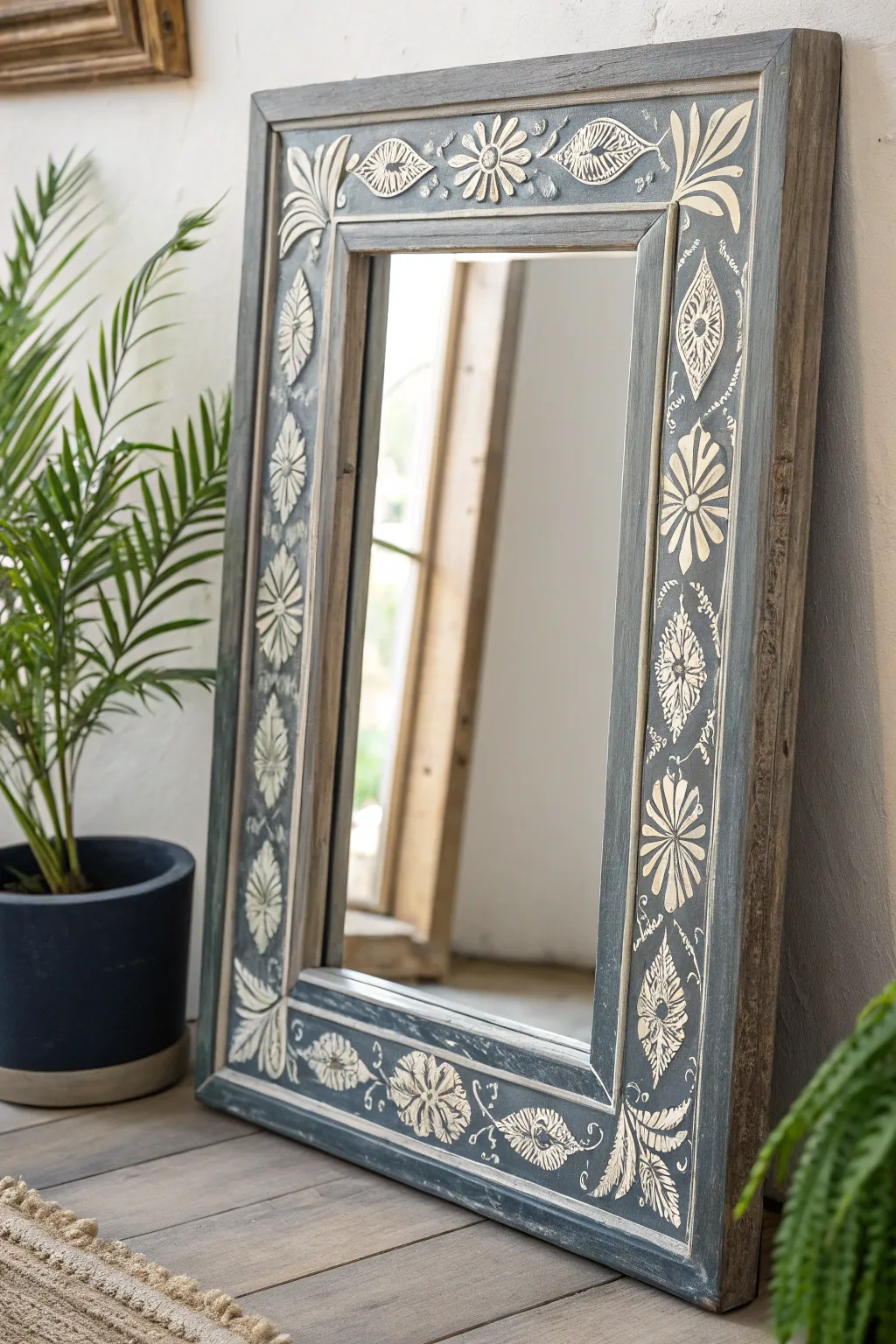 Discover the art of Layered Elegance with our chalk paint mirror frame ideas for a minimalist-boho aesthetic.