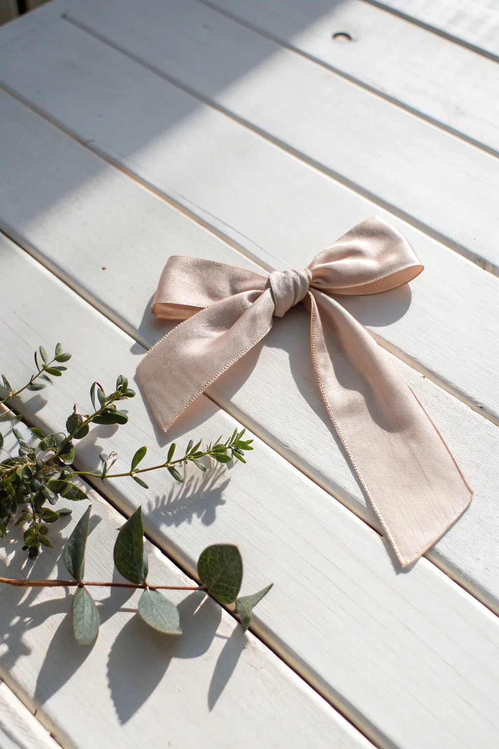 Transform simplicity into elegance with a classic single loop bow - the perfect touch for any gift.