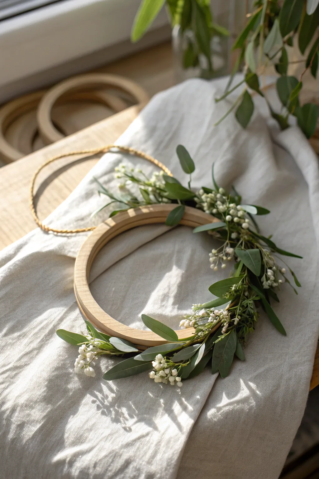 Embrace the seasons with this charming DIY miniature wreath, perfect for adding a touch of nature to your Scandinavian-inspired decor.