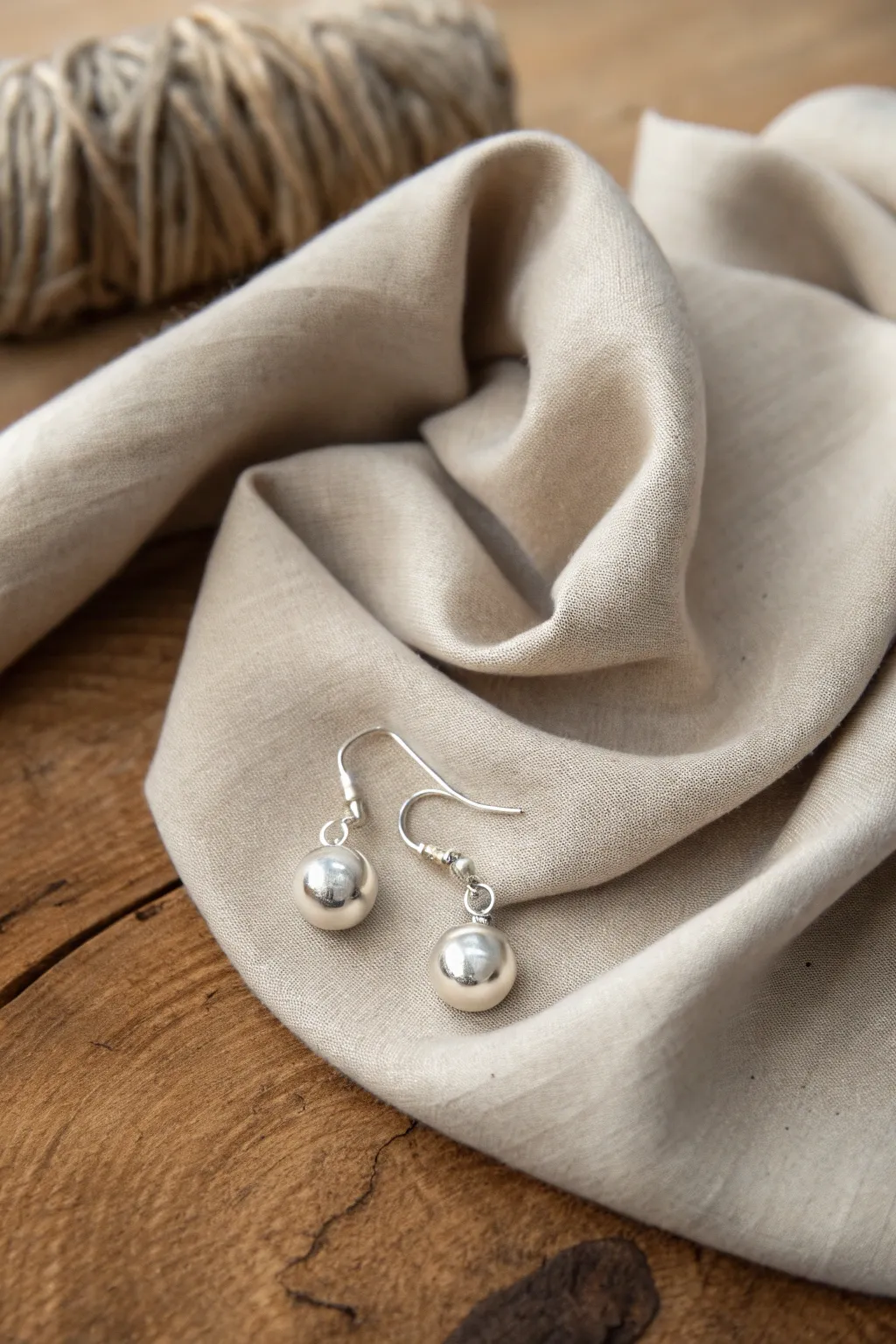 Elevate your jewelry packaging with a touch of nature and elegance. Fabric wrapped earrings offer a cozy embrace for your treasures.