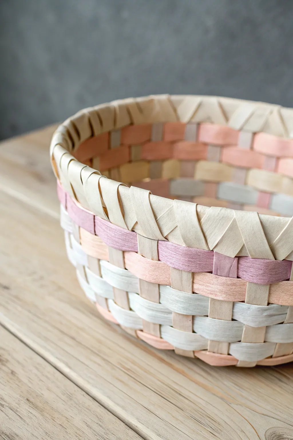 Embrace the art of simplicity with this beautifully woven paper basket, a perfect blend of Scandinavian minimalism and Boho charm.