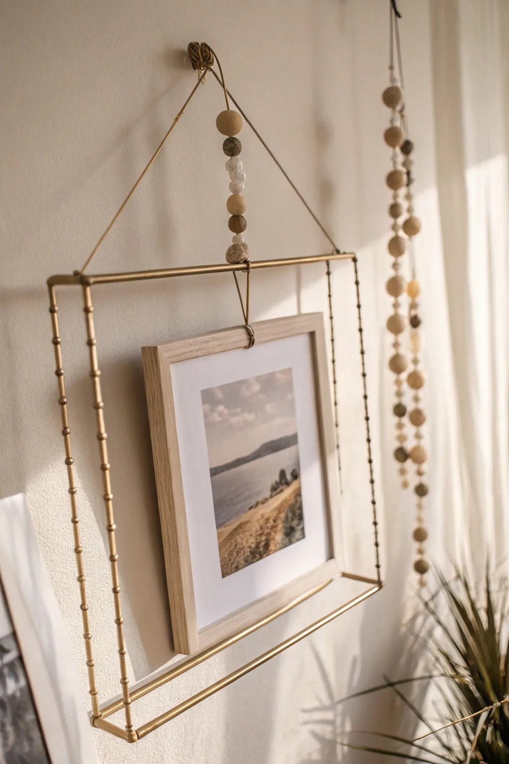 Embrace simplicity and elegance with handcrafted wire photo frames—perfect for showcasing cherished memories in style.