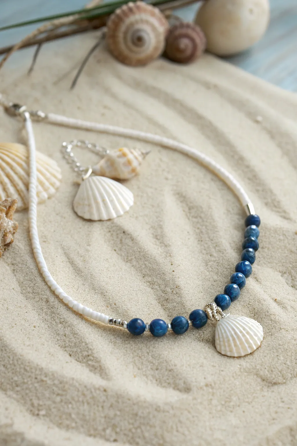 Embrace the ocean's charm with this exquisite shell necklace—perfect for your next seaside-inspired look!
