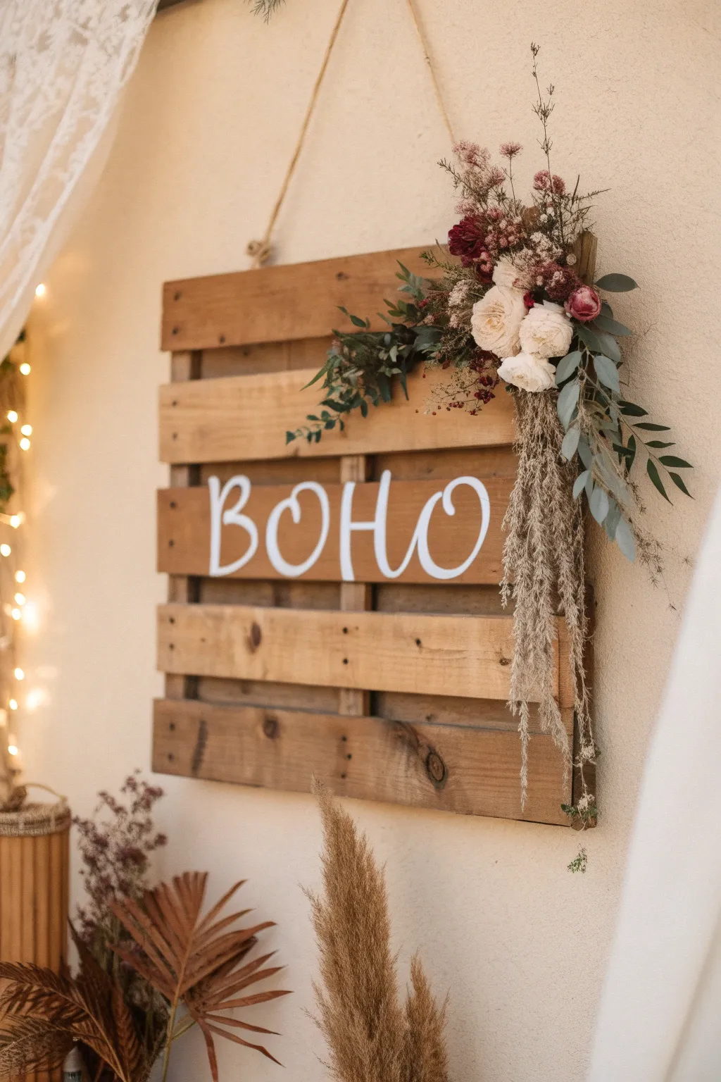 Transform old pallets into meaningful art with minimalist beauty and Boho flair.