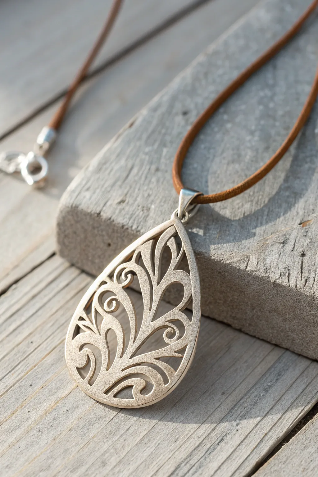 Discover the elegance of metal clay jewelry: where craftsmanship meets creativity.