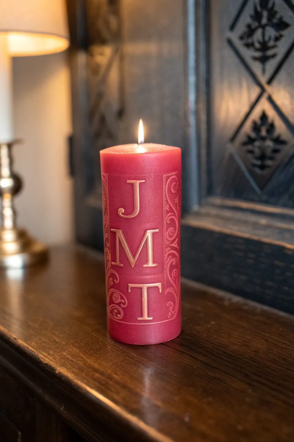 Elevate your space with personalized elegance: Handcrafted candle with bespoke initials.