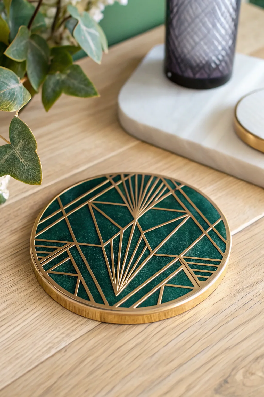 Elevate your table setting with Art Deco elegance: a handcrafted resin coaster that merges classic design with modern simplicity.