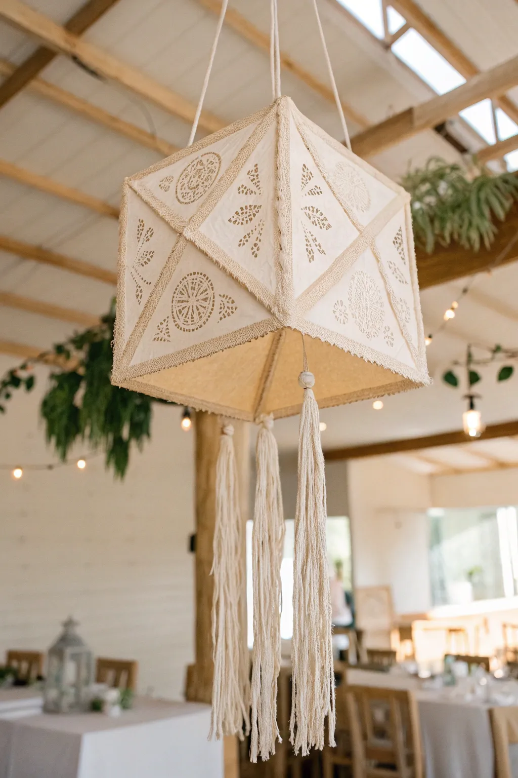 Unveil the mystery with this elegantly crafted square piñata, where simplicity meets surprise.