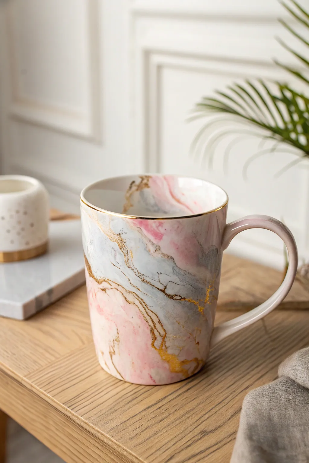 Elevate your coffee ritual with DIY marble mugs that blend simplicity and elegance.