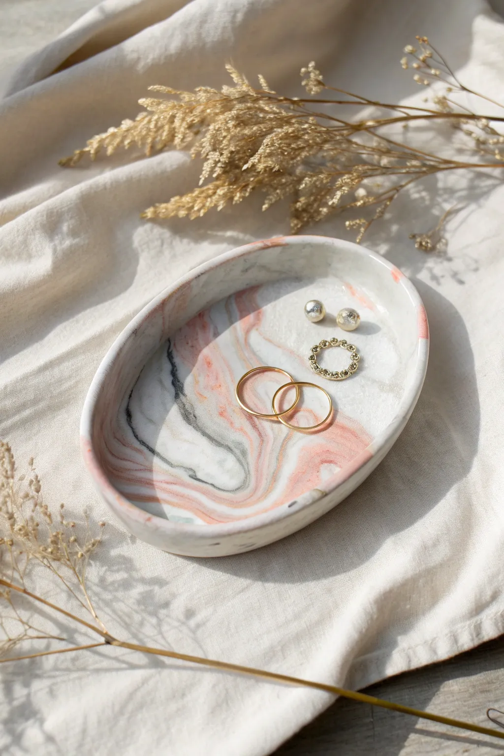 Elegance in Simplicity: Discover the Art of Crafting Your Own Marbled Jewelry Trays.