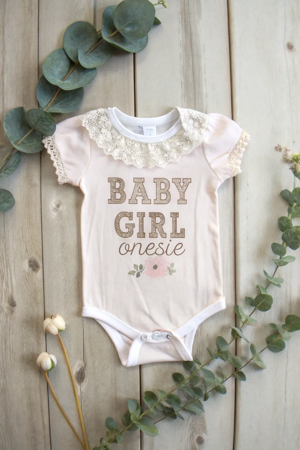 Timeless elegance for your little one – a perfect blend of vintage and minimalist style.