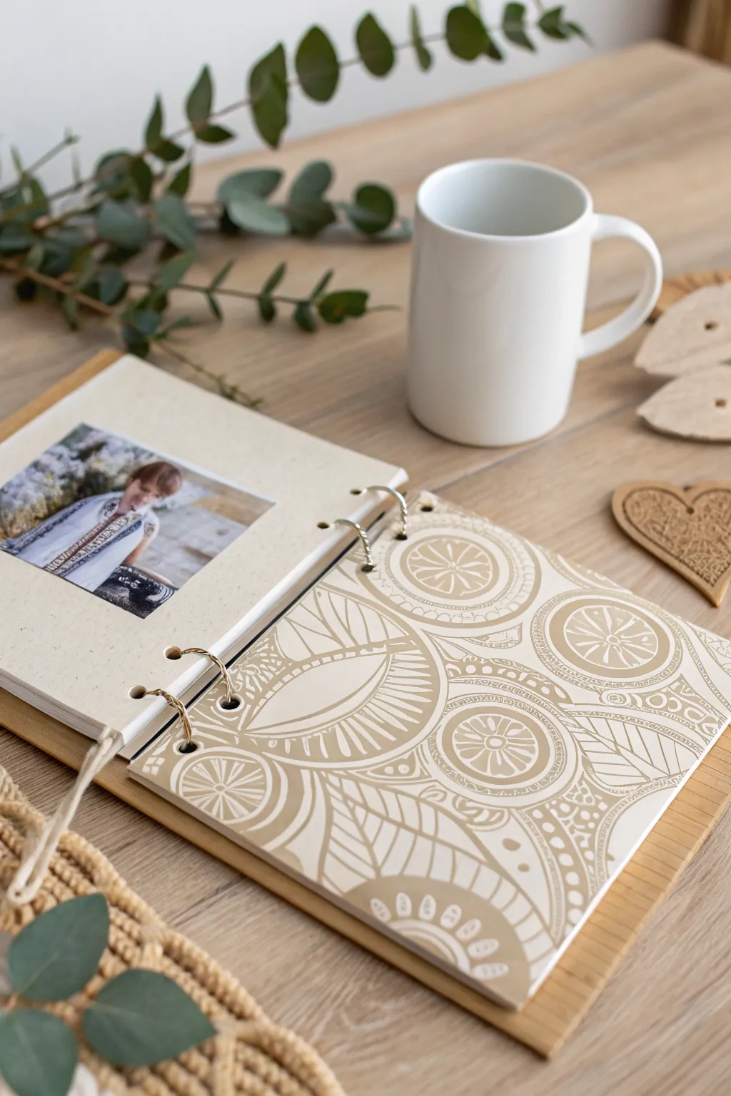 Discover the playful charm of interactive scrapbook elements for your wedding memories.