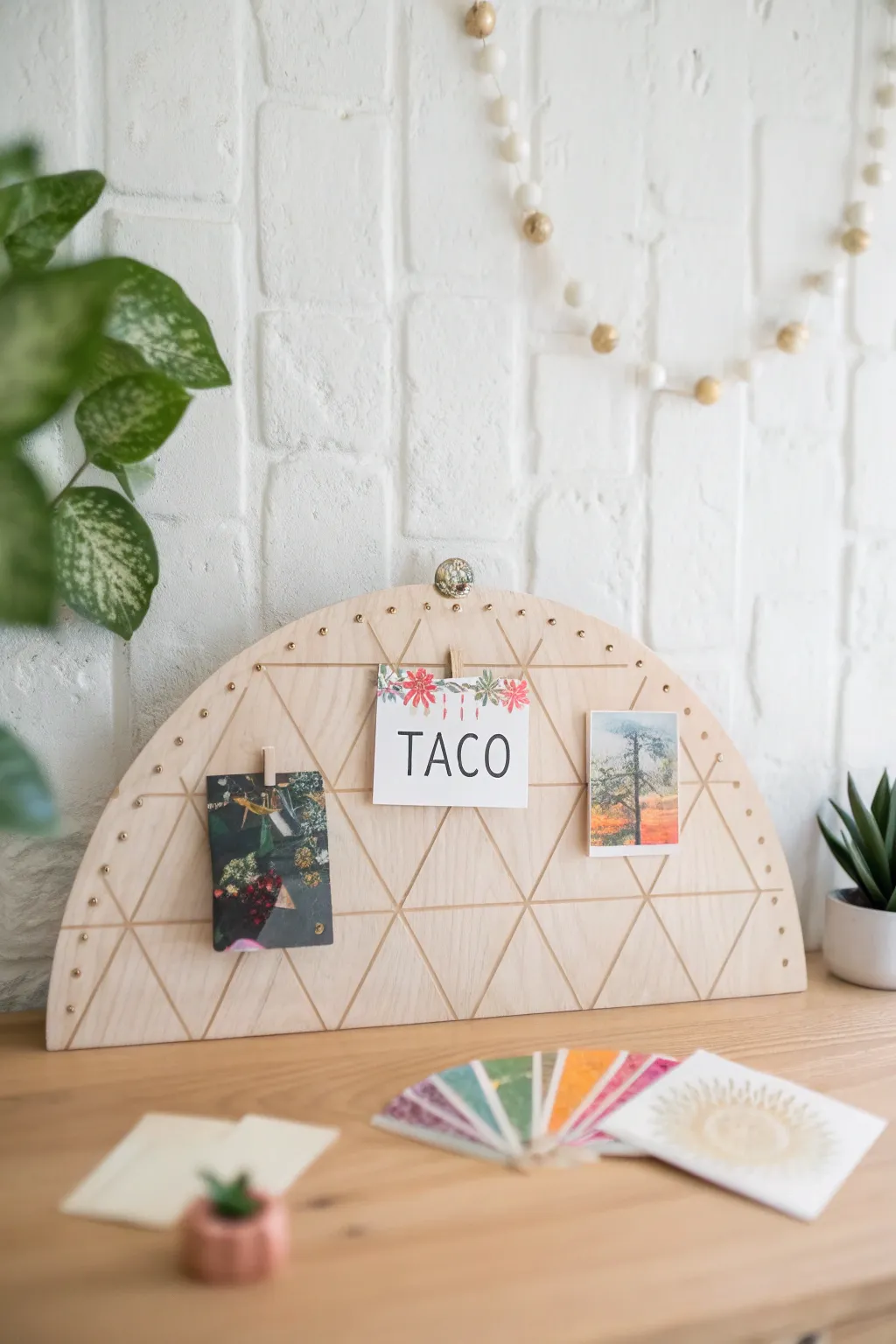 Capture your taco memories with a stylish twist on a classic bulletin board. 🌮✨