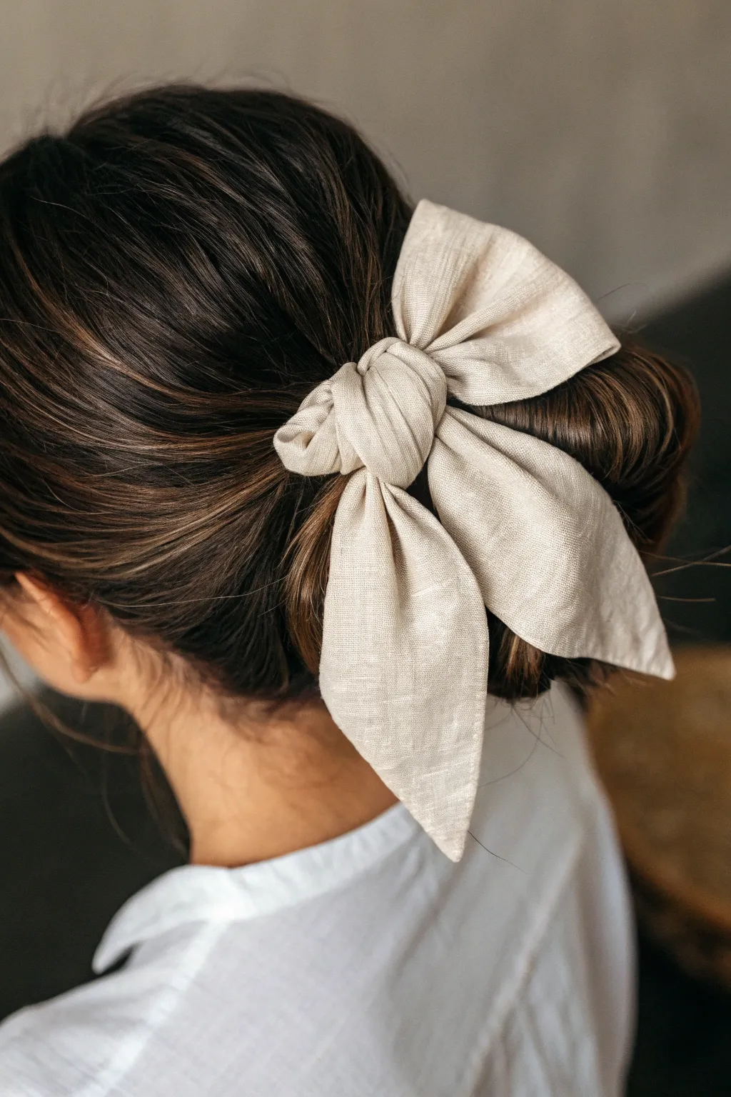 Embrace understated elegance with this minimalist knotted bow, a perfect blend of simplicity and chic style.