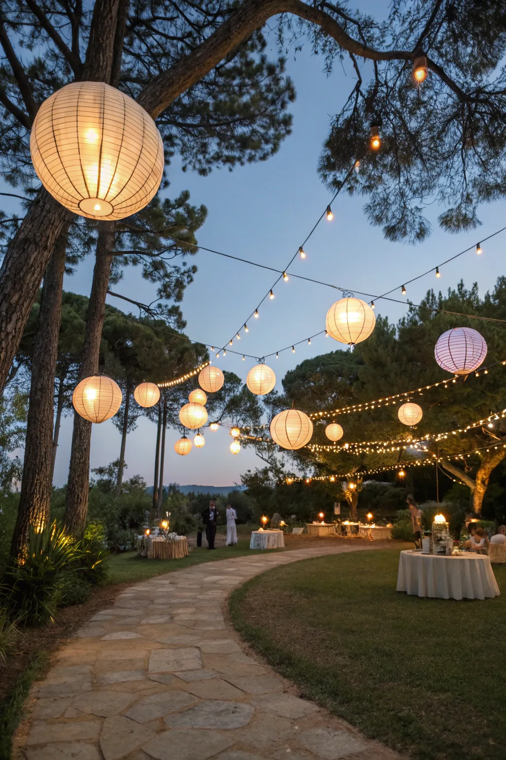 Outdoor lantern displays add a touch of magic to your Diwali evening.