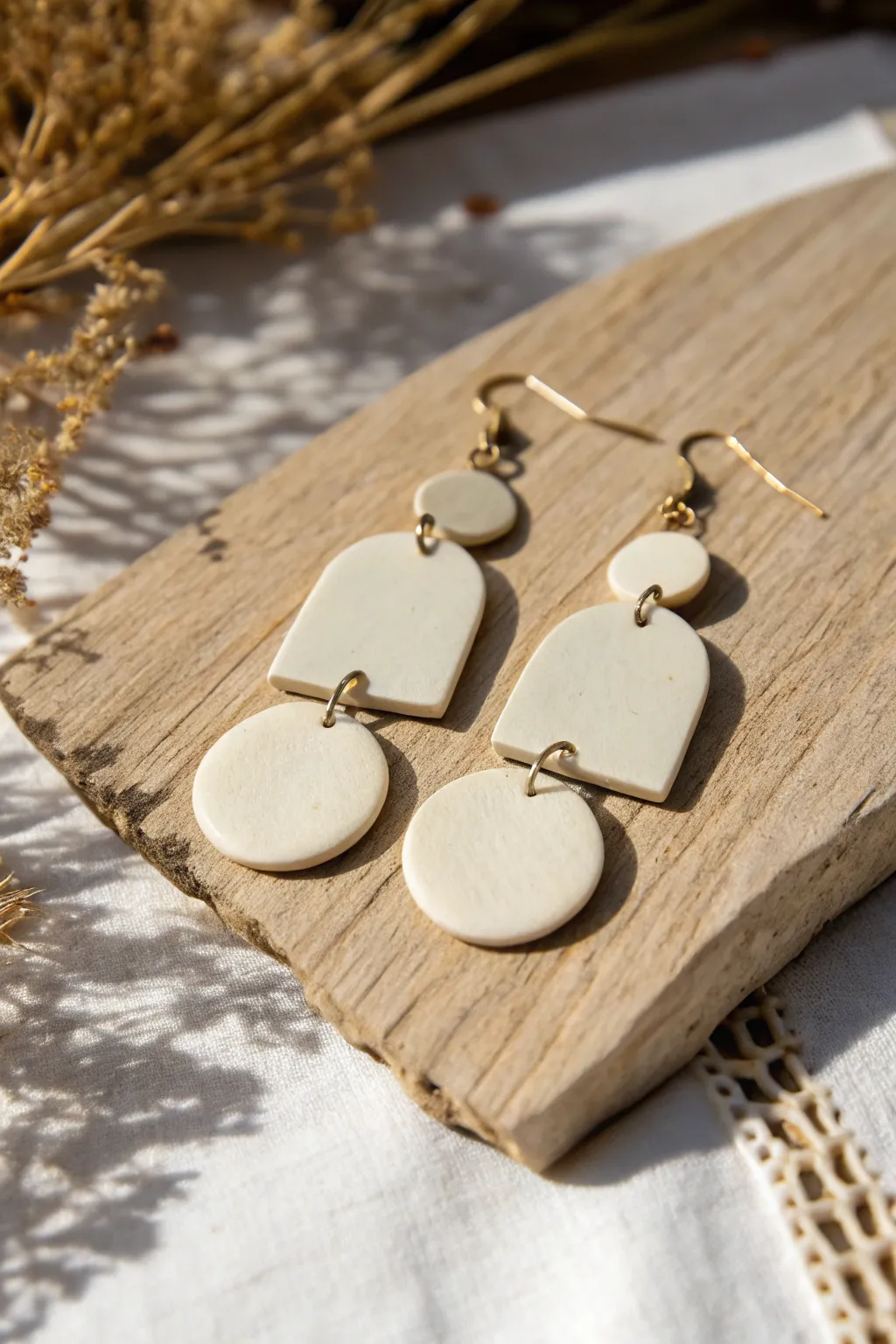 Embrace the elegance of simplicity with these minimalist polymer clay earrings - a perfect blend of modern chic and natural charm.