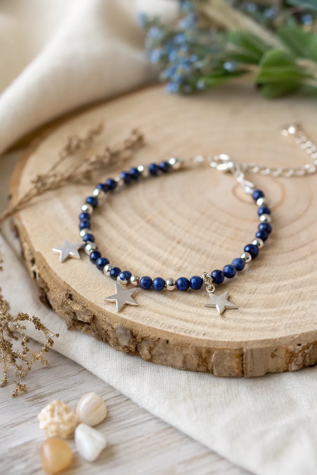 Adorn your wrist with the magic of a starlit night this festive season. ✨ #CelestialBeauty #ScandinavianStyle