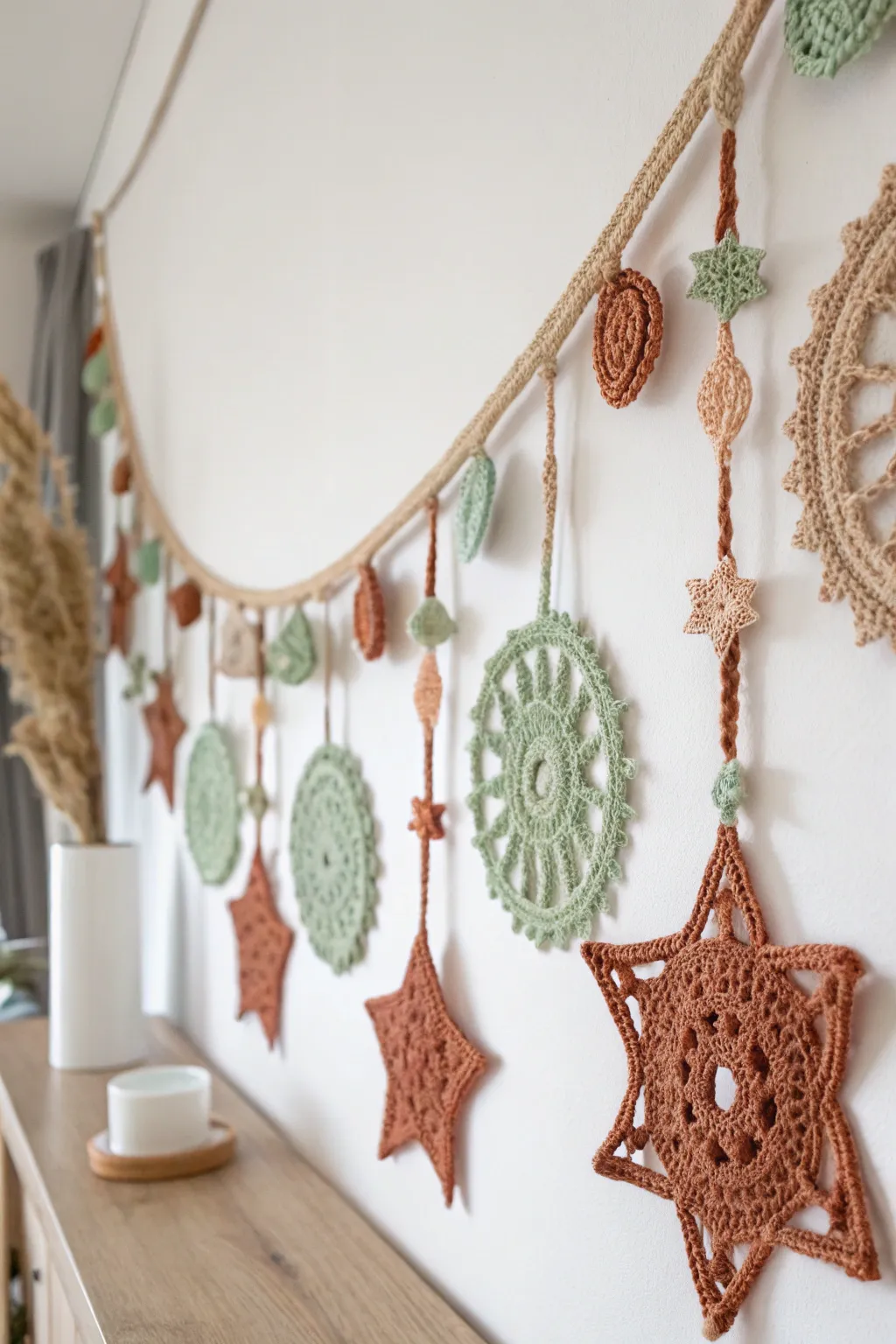 Add a touch of boho charm with this beautifully crafted crochet garland – perfect for any minimalist space.