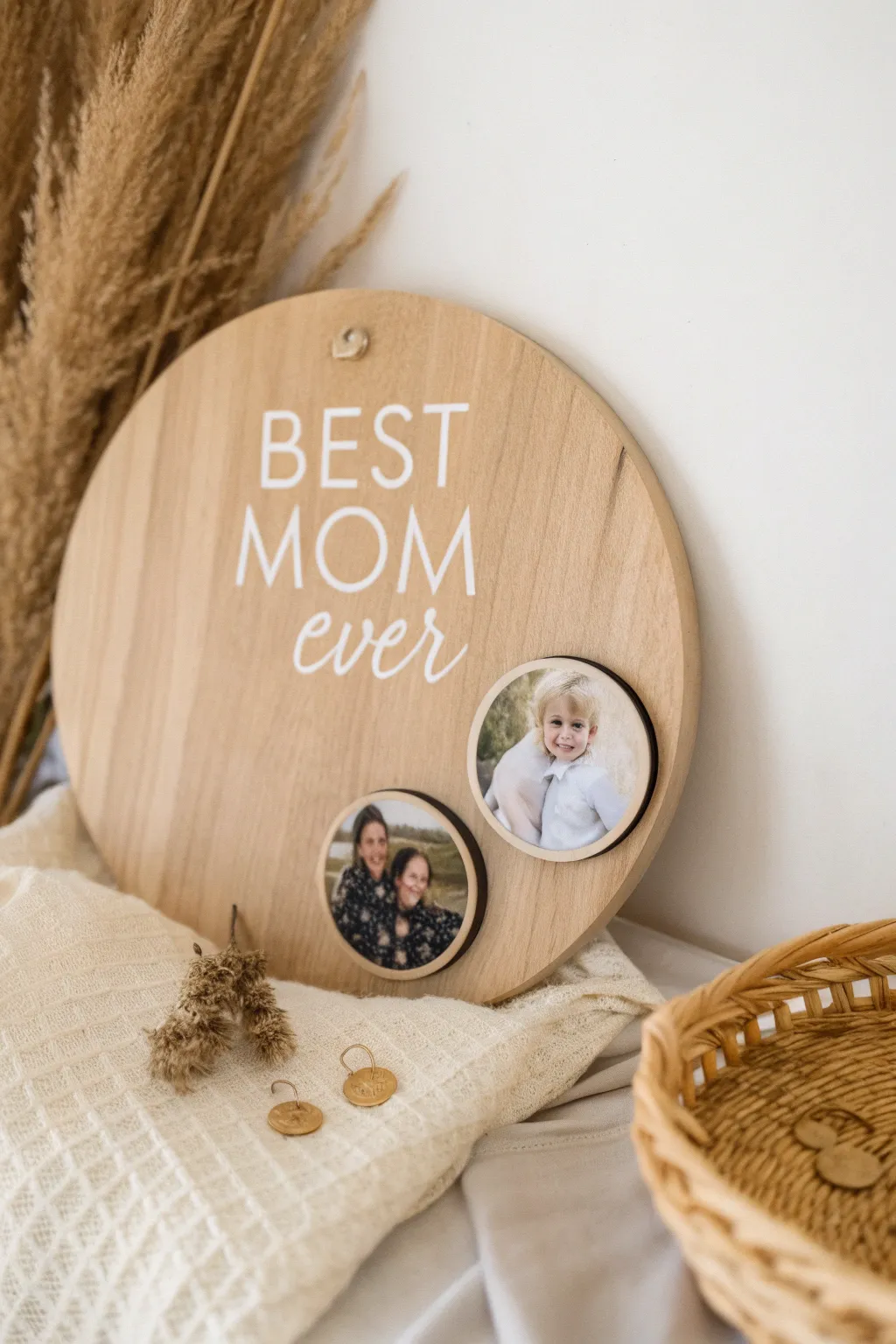 Celebrate Mom with a touch of elegance and personal memories. 🌿❤️ #MothersDay #ScandiBoho
