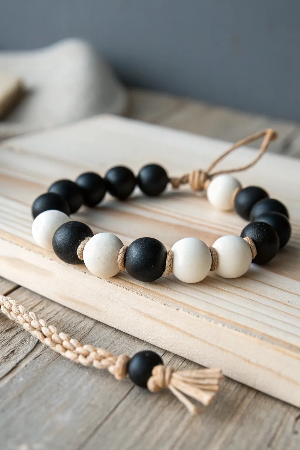 Timeless elegance in black and white - perfect for any occasion. #MinimalistChic #BohoStyle