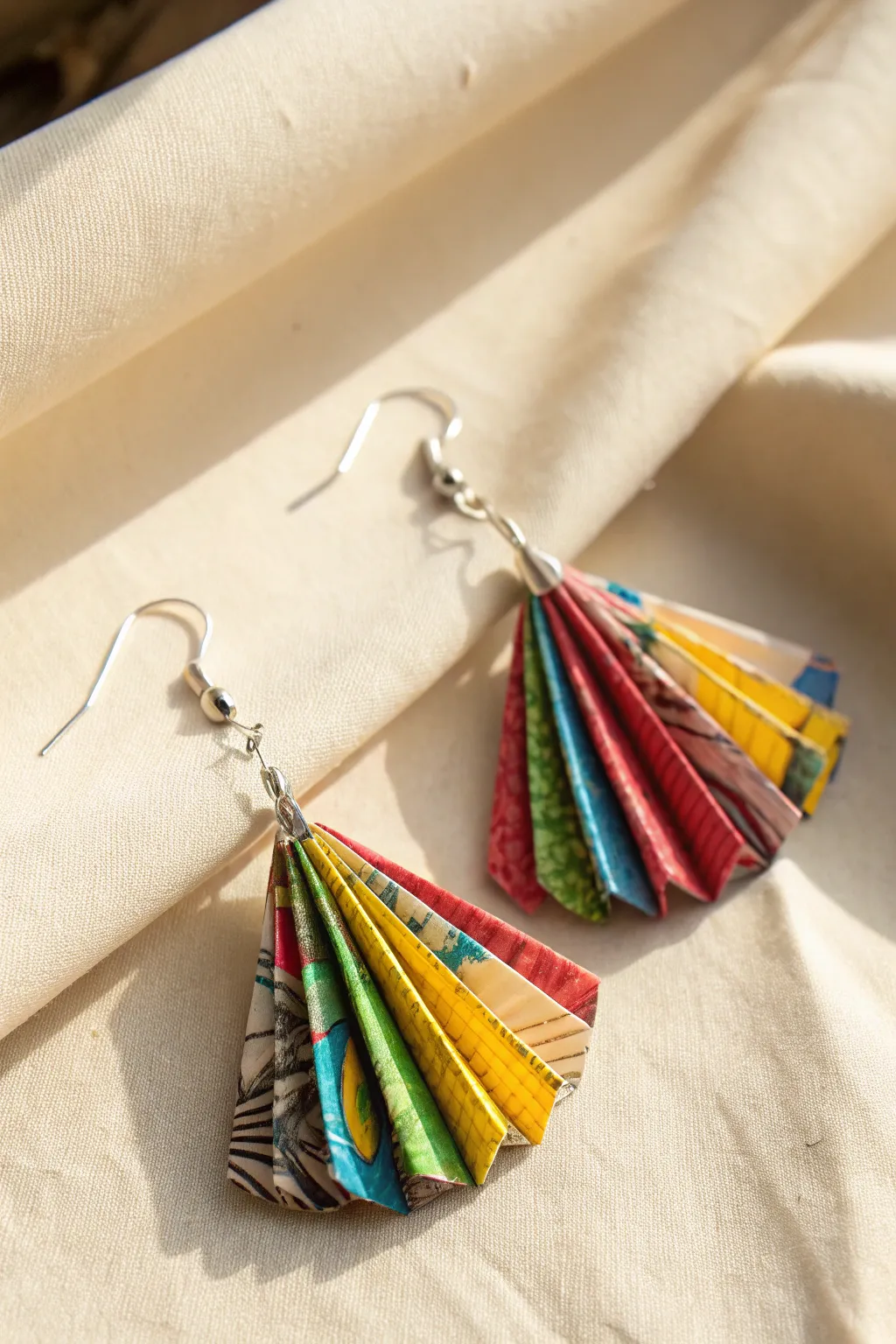 Eco-Chic: Elevate Your Style with Recycled Paper Jewelry