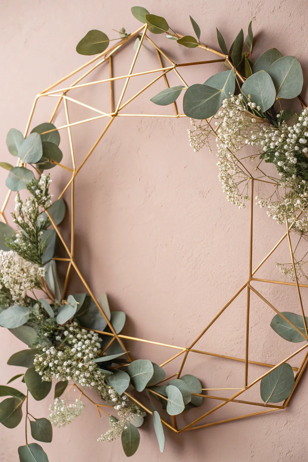 Elevate your décor with a modern geometric wire wreath — where simplicity meets natural elegance.