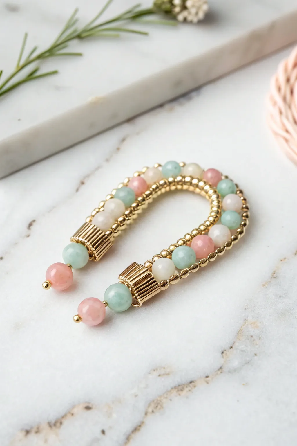 Craft a heartfelt gift: Beaded wire magnets that blend artistry with simplicity for Mother's Day.