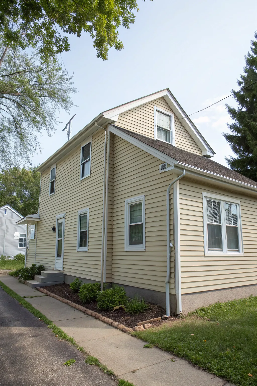 Combining siding styles for visual intrigue.
