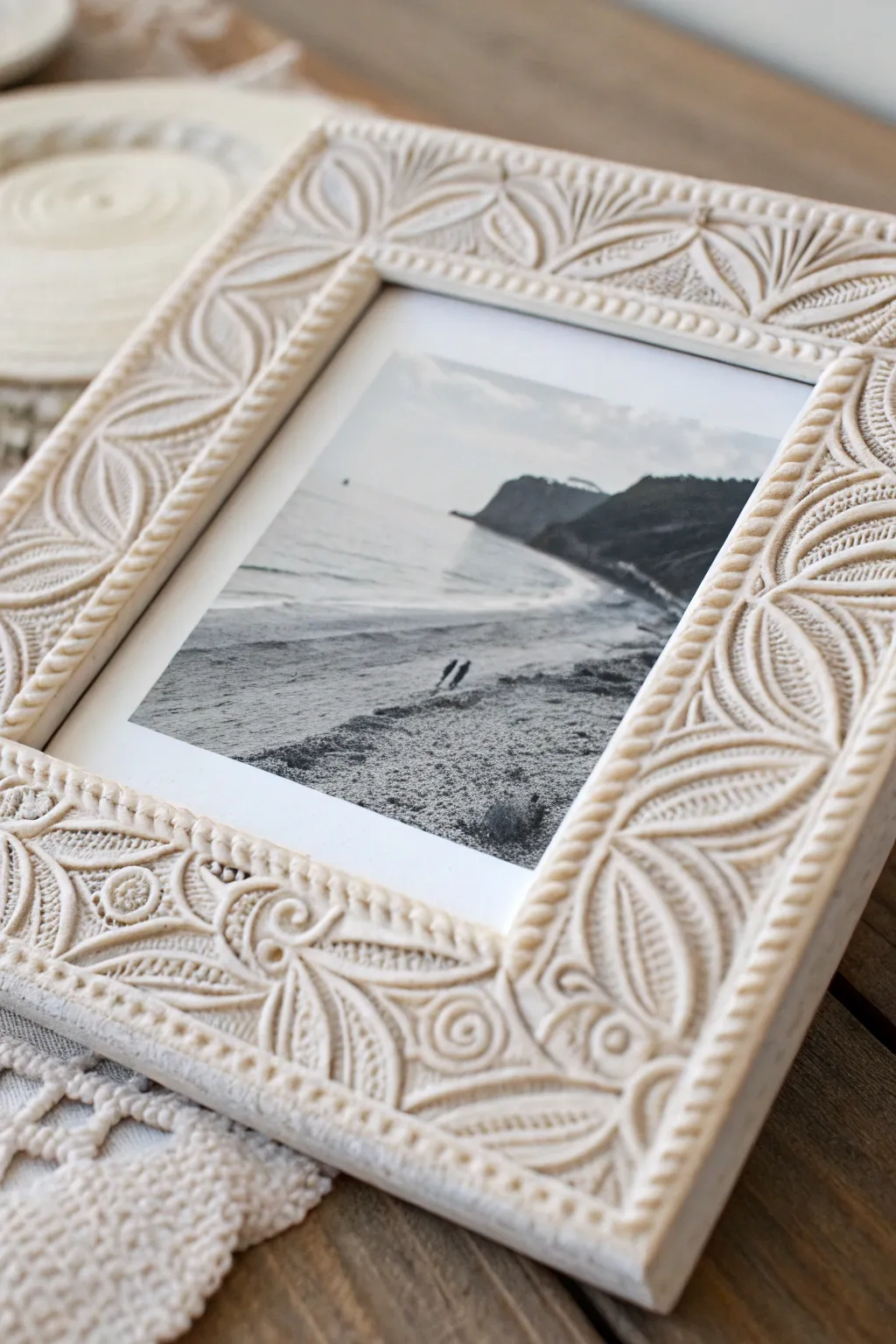 Add depth and elegance to your photos with handcrafted textured mats. #ScandinavianDesign #BohoMinimalist