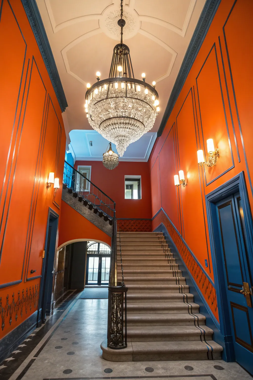 Let your hallway glow with elegant lighting that captures everyone's attention.