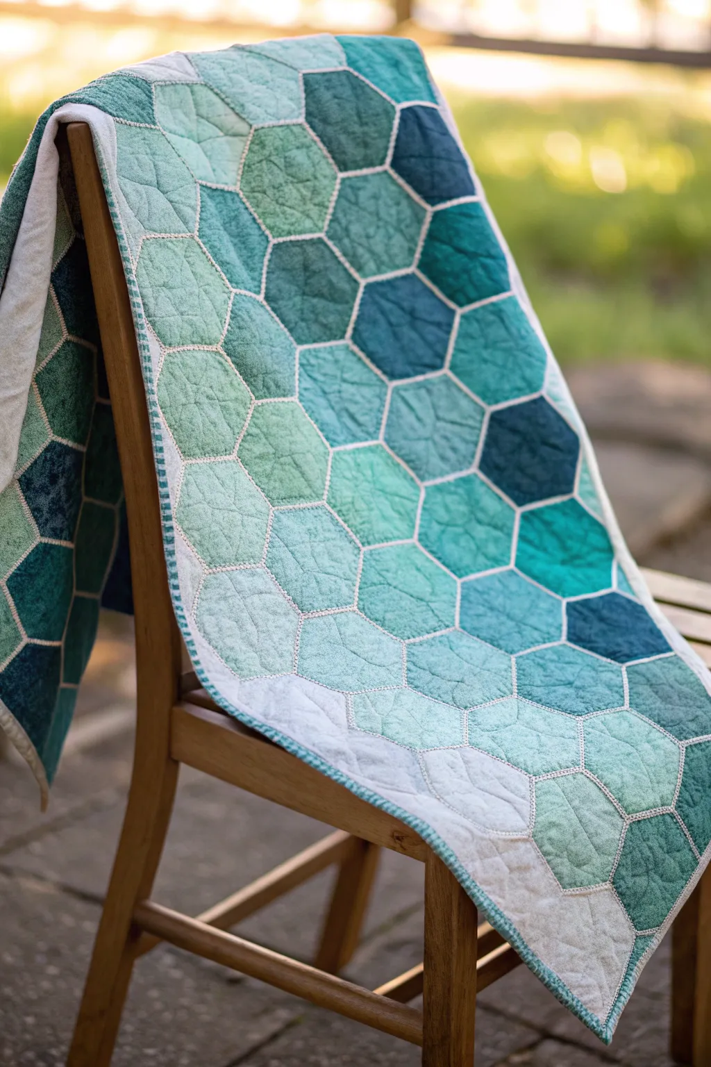 Discover serenity and style with this Hexagonal Harmony quilt, where craftsmanship meets natural beauty.