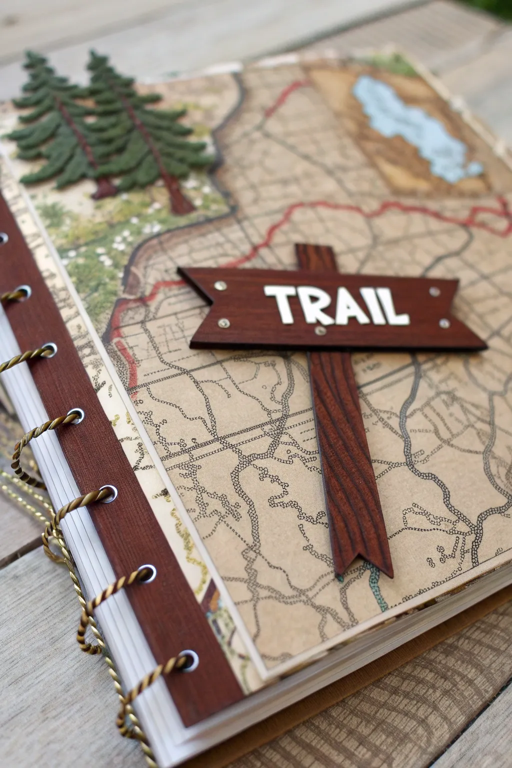 Capture your adventures with style: Trail signs and maps that tell your hiking story.