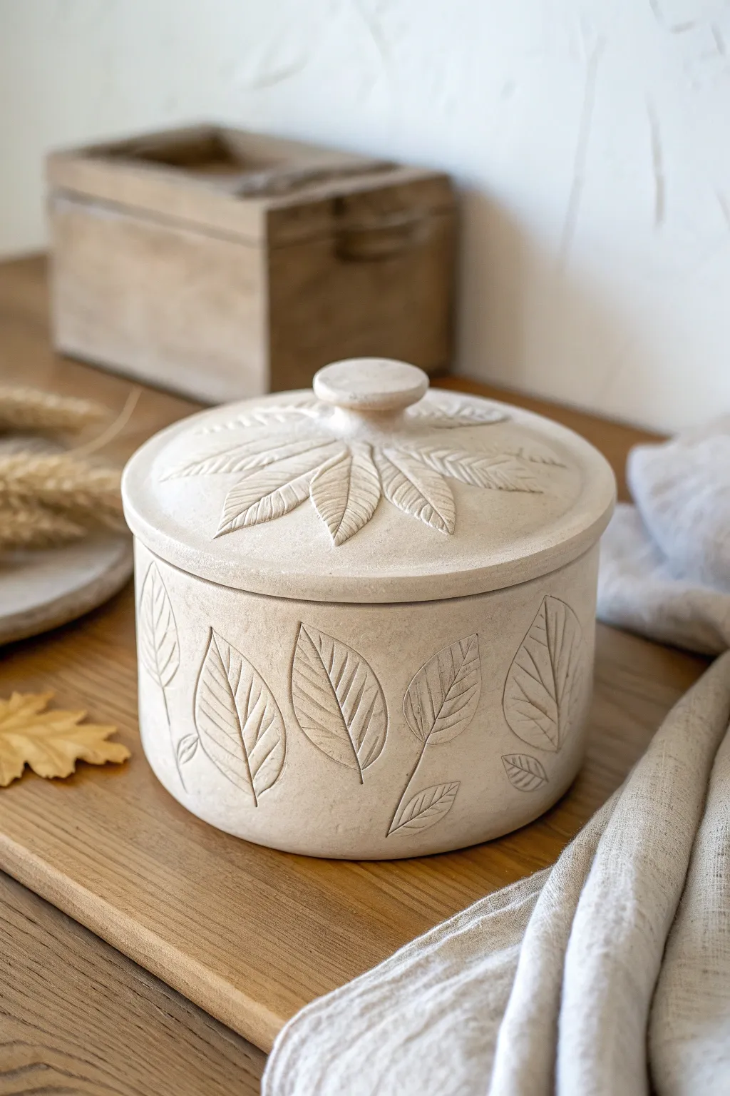 Embrace nature's artistry with this elegantly crafted clay box, where simplicity meets organic beauty.