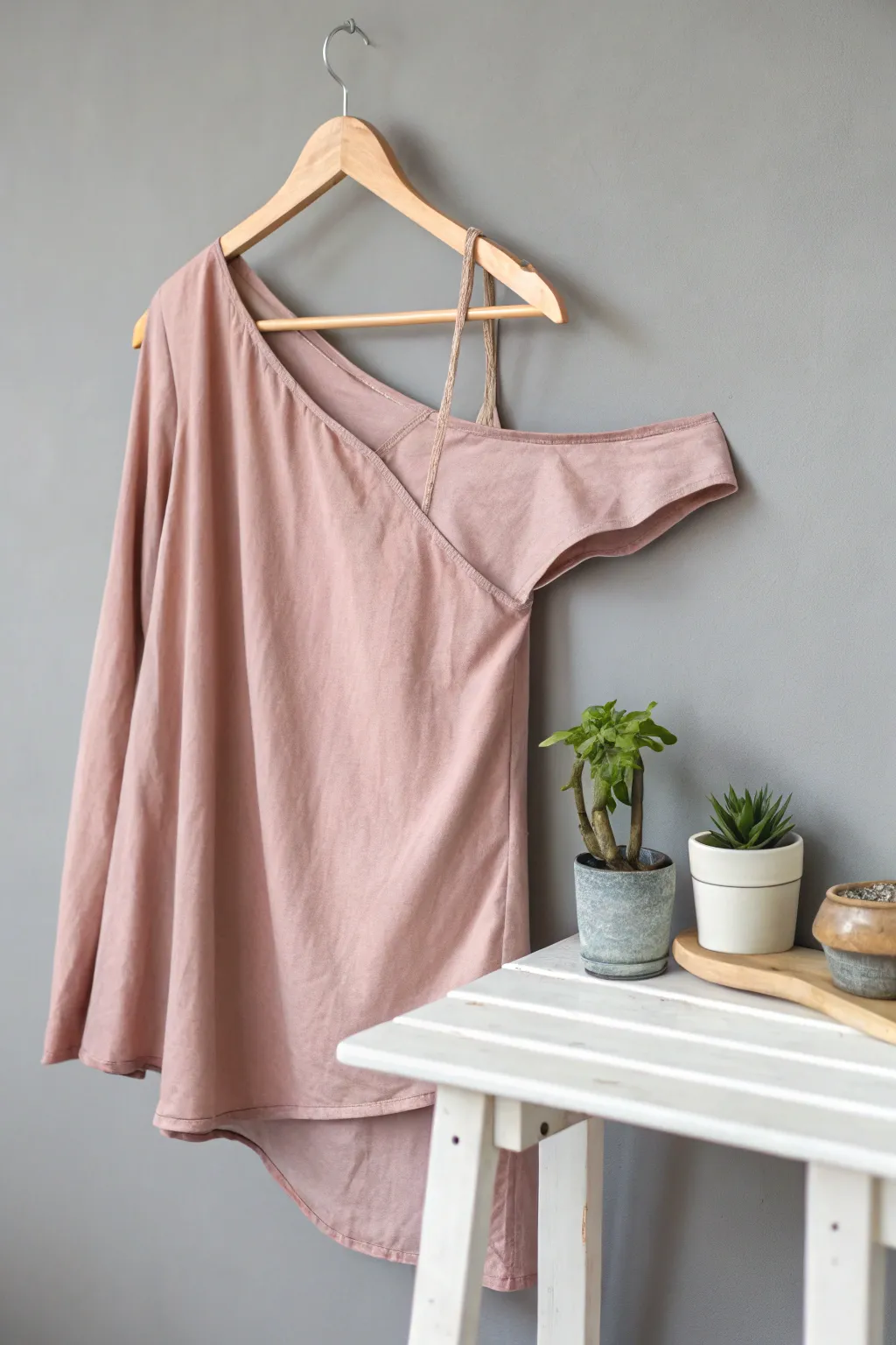 Transform your style with a simple yet stunning one-shoulder cut—perfect for making a statement at any gathering!