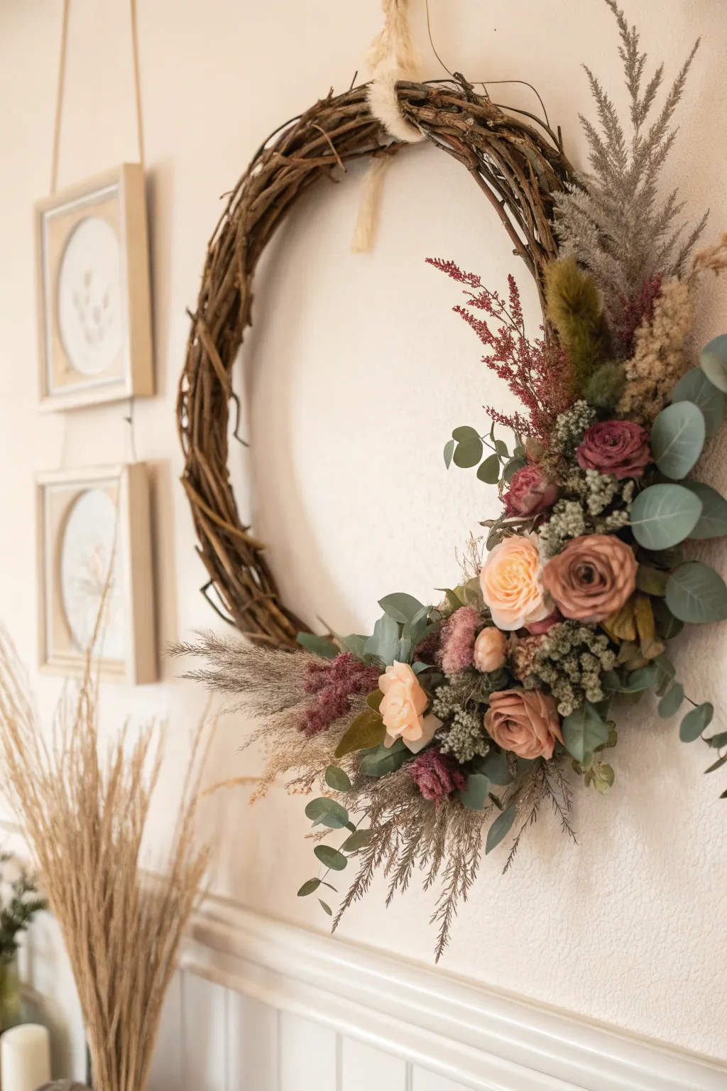 Welcome each season with a touch of natural elegance. 🌿✨ #SeasonalWreath #Craftsmanship