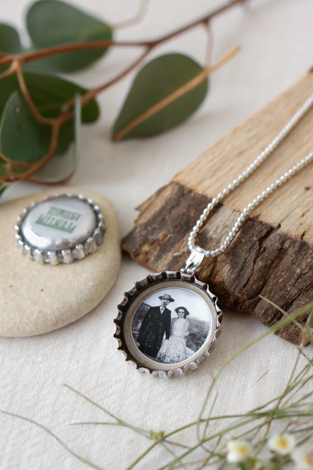 Capture cherished memories with minimalist photo keepsake jewelry.
