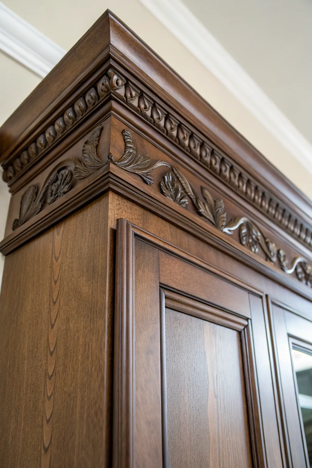 Transform your cabinets with exquisite molding for a luxurious touch.