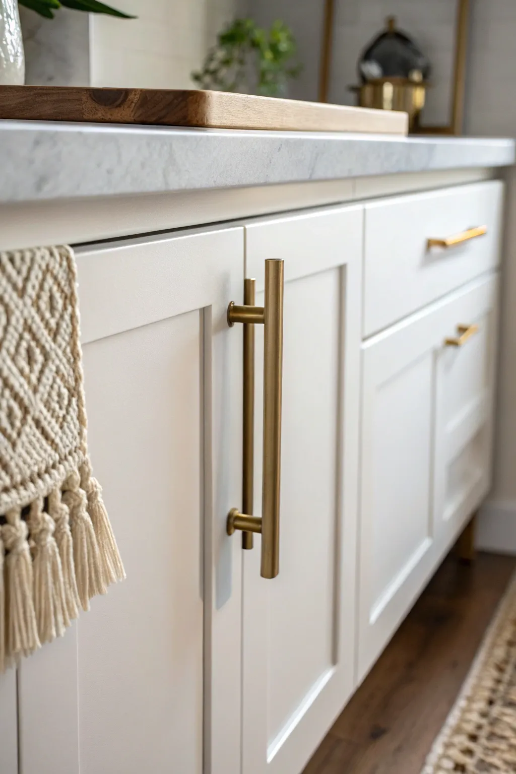 Transform your space with a simple hardware swap – elegance in every detail. ✨