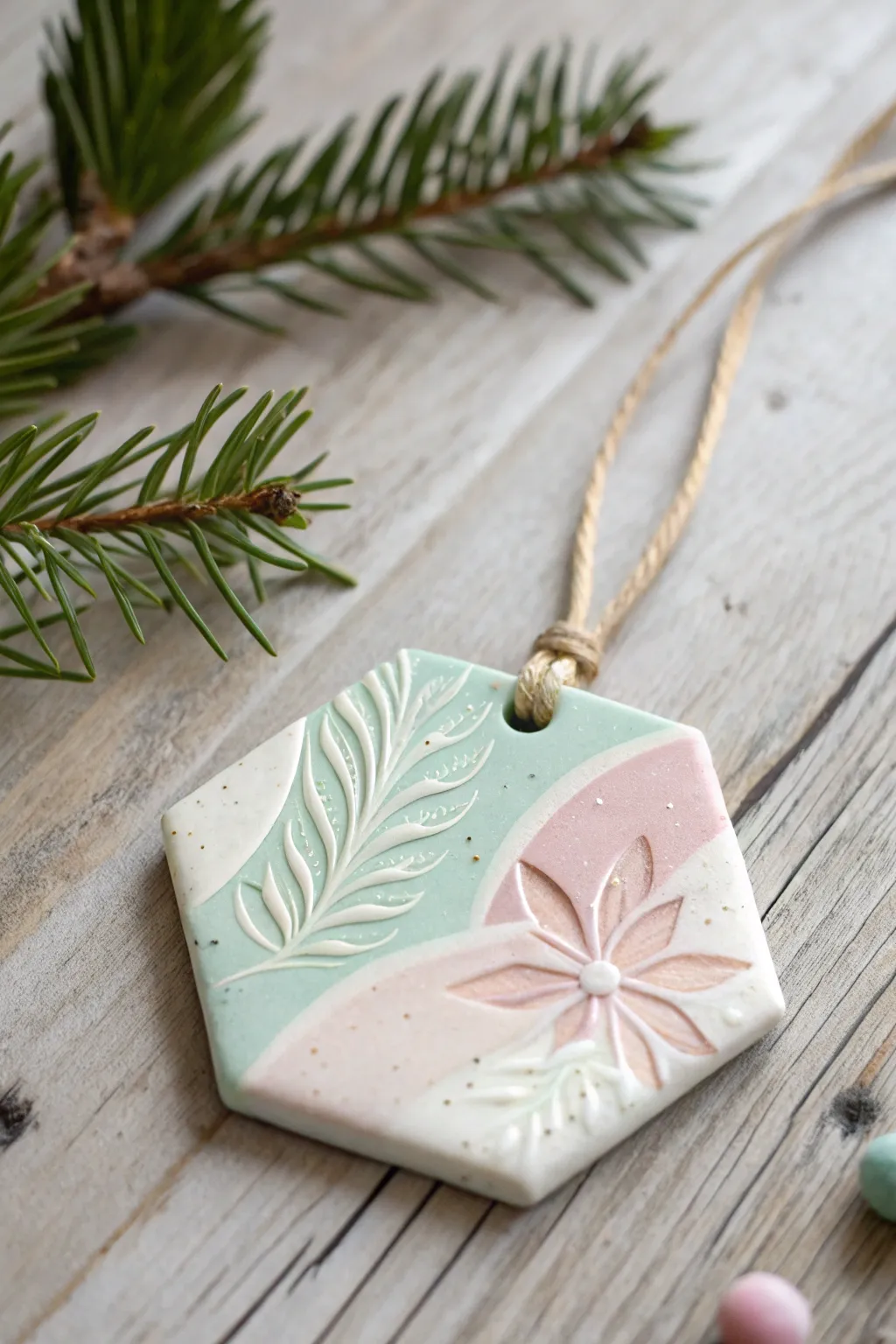 Embrace the season with geometric elegance: a modern twist on festive decor.
