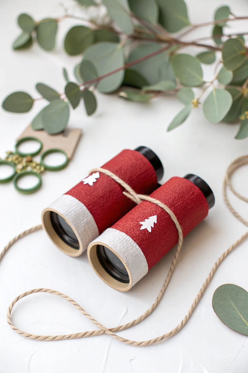 Spot Santa in style this Christmas Eve with these charming DIY Santa binoculars!