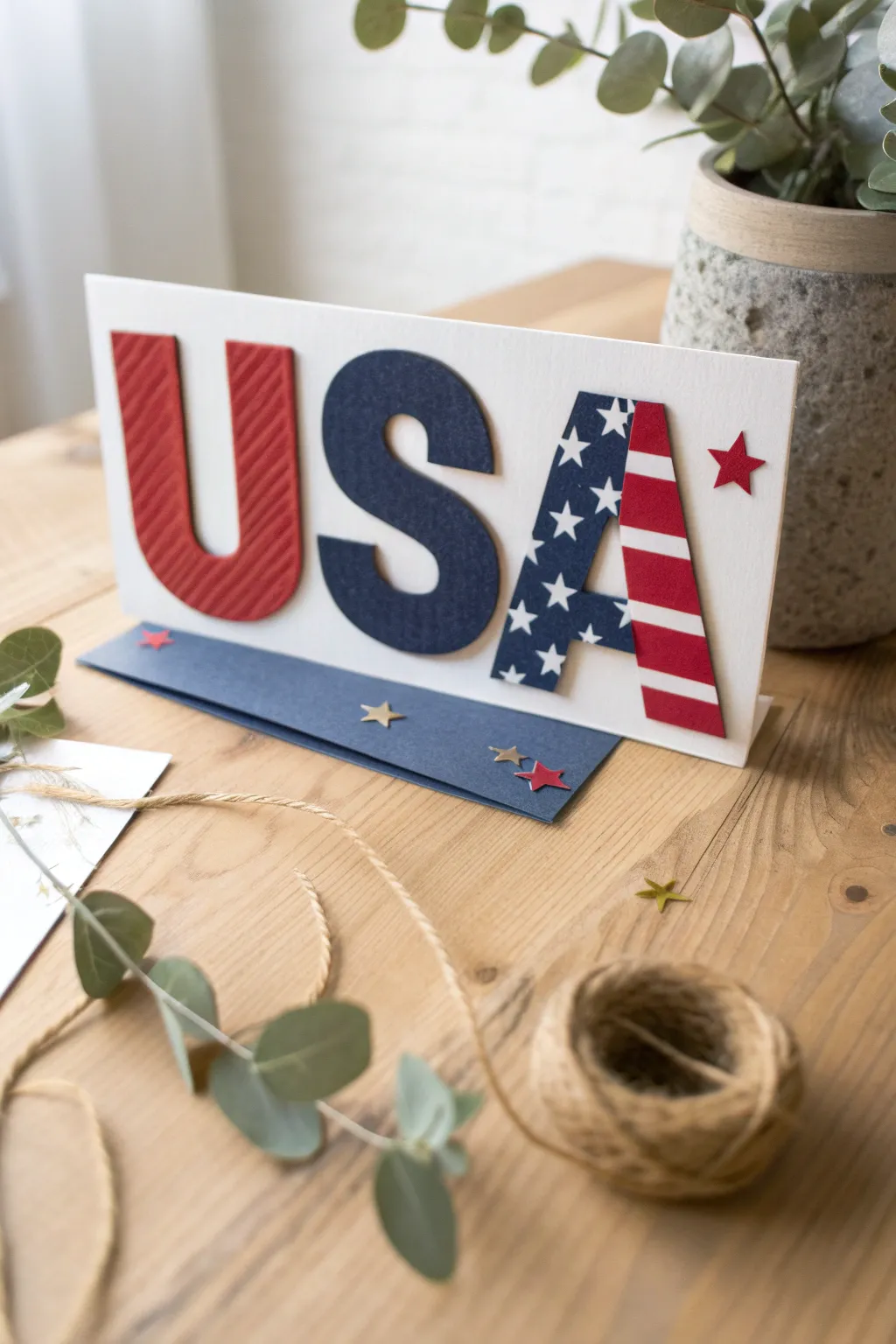 Celebrate Independence Day with bold, handcrafted charm. 🌟 #HandmadeCards #4thOfJuly #MinimalistCrafts