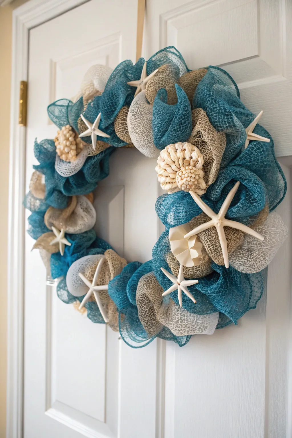 Embrace the Coastal Breeze: Transform your entryway with a touch of seaside serenity.