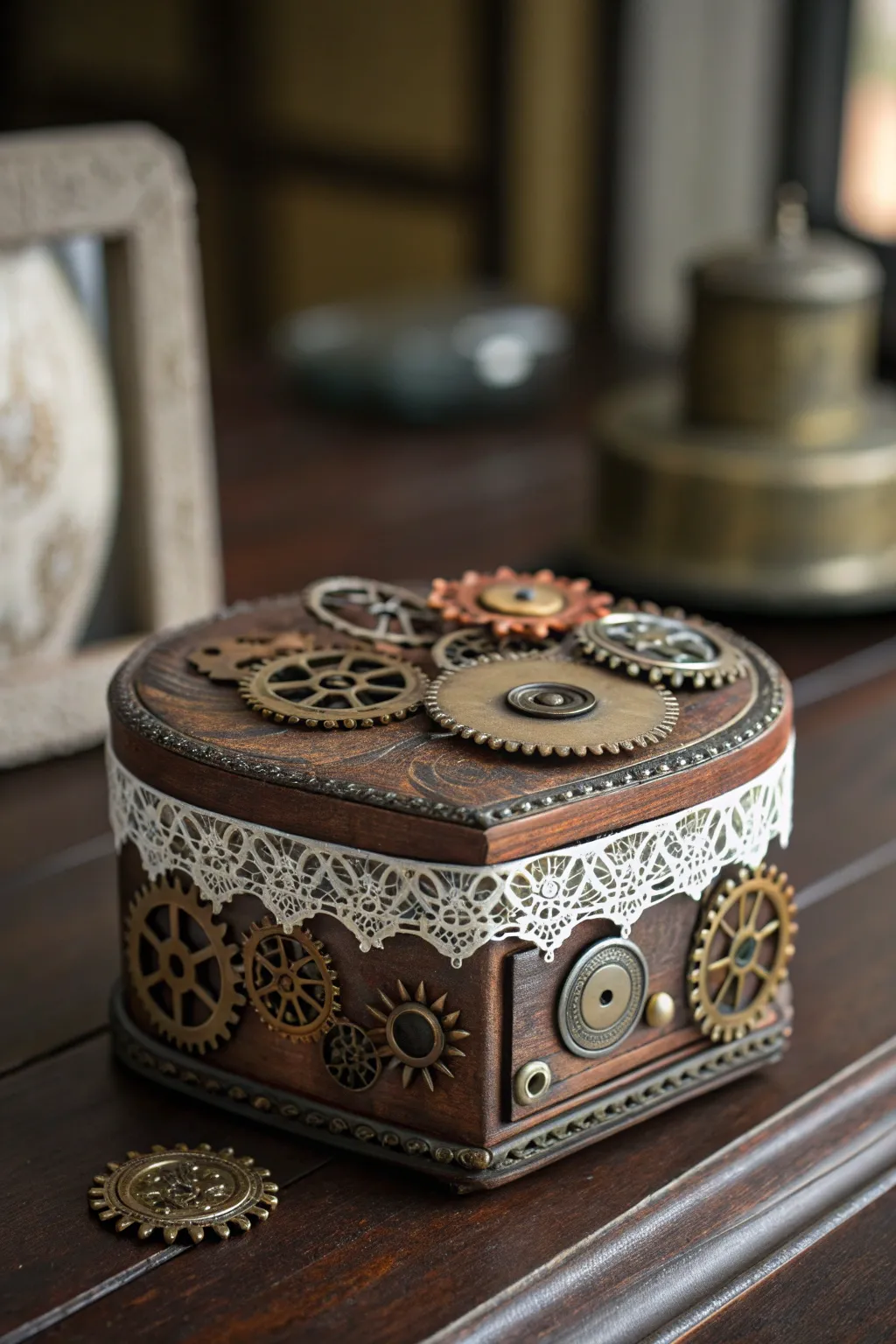 Discover the allure of Victorian elegance with this handcrafted steampunk jewelry box.