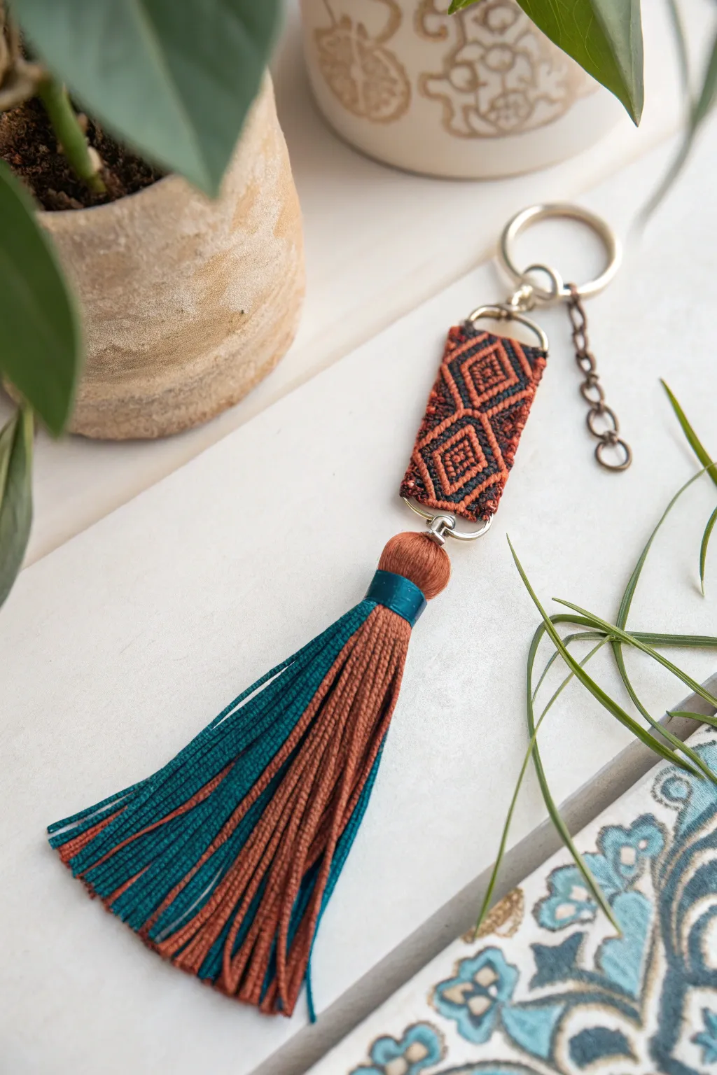 Discover the perfect blend of elegance and utility with our charming keychain designs.