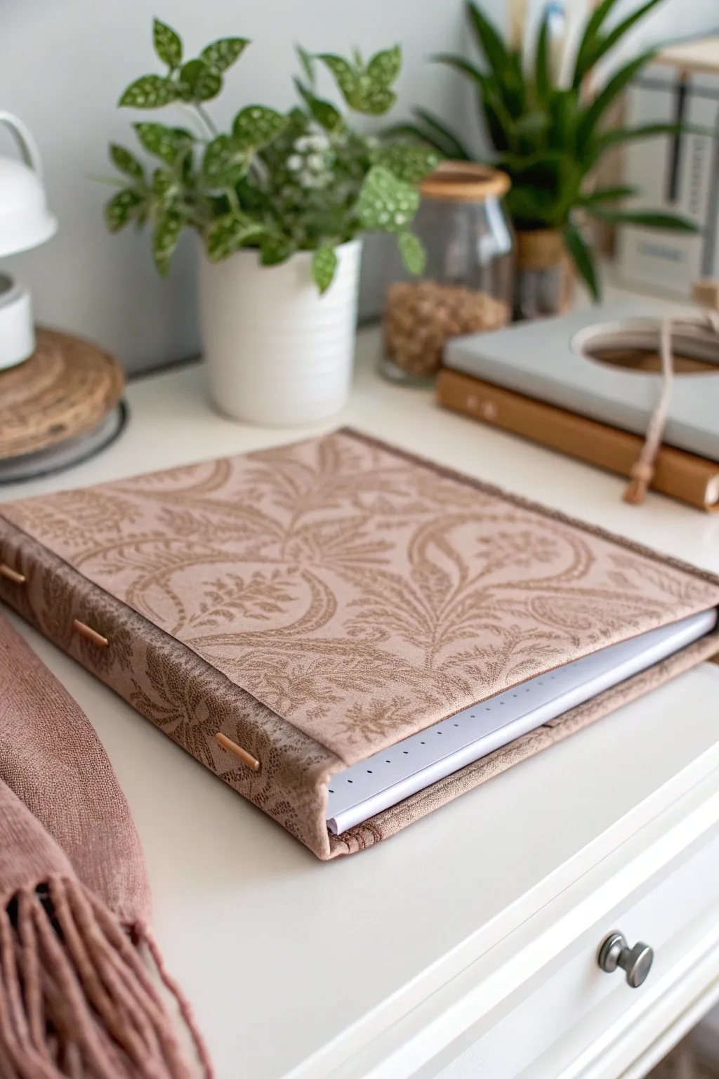 Transform your binder with a touch of fabric elegance, blending minimalist charm with Boho warmth.