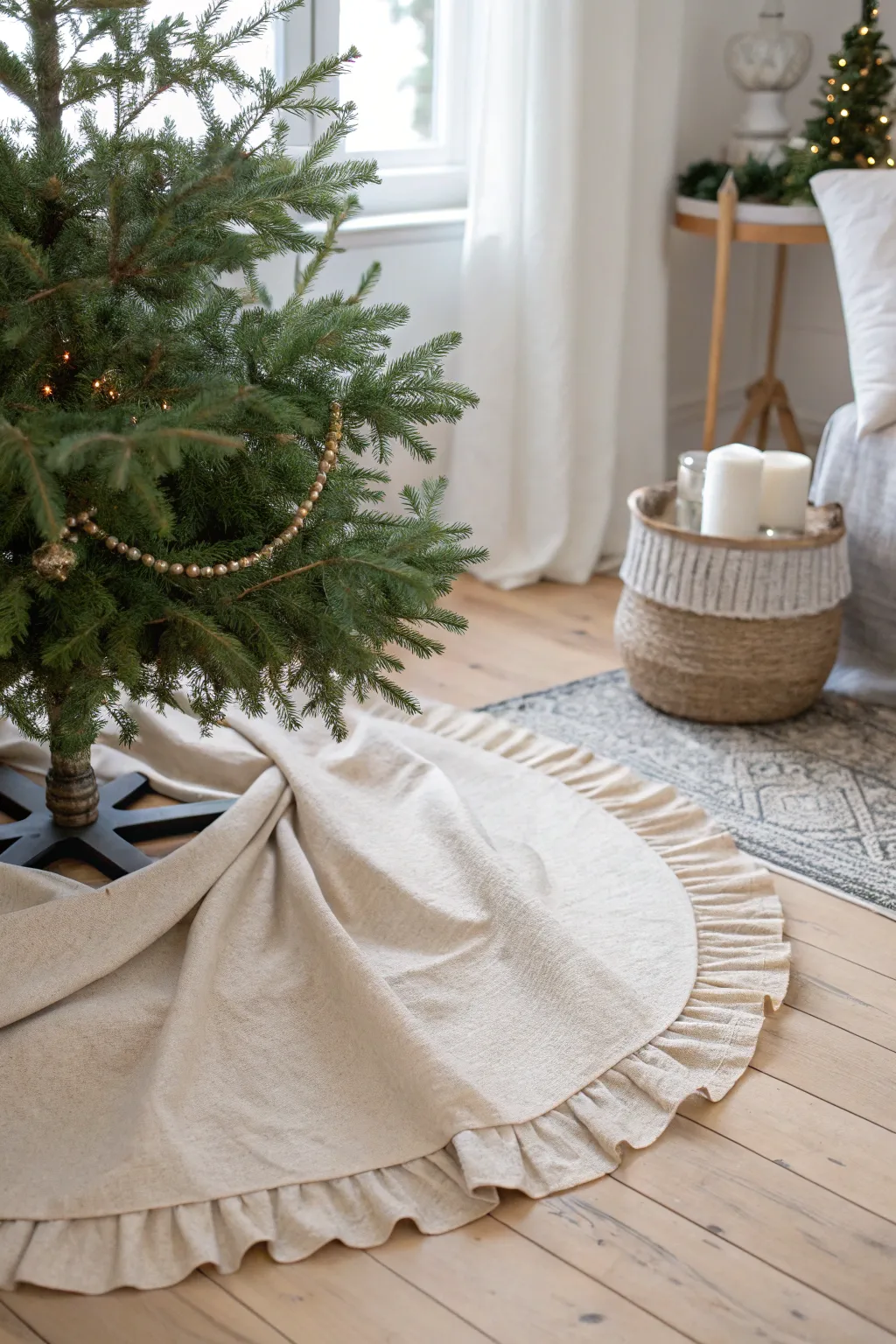 Embrace the elegance of simplicity with a minimalist linen Christmas tree skirt.
