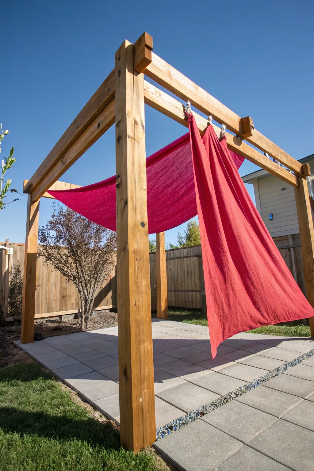 Stay cool and stylish with this DIY shade cloth cover for your pool pump.