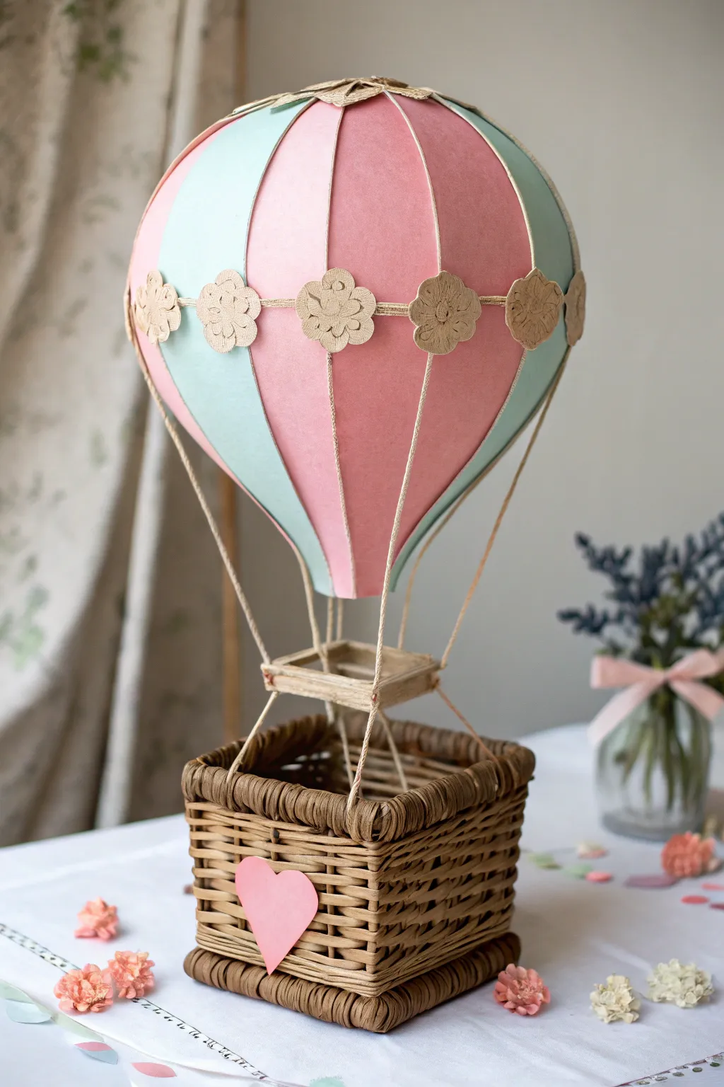 Soar into simplicity with this charming hot air balloon gift box—where craftsmanship meets whimsical elegance.